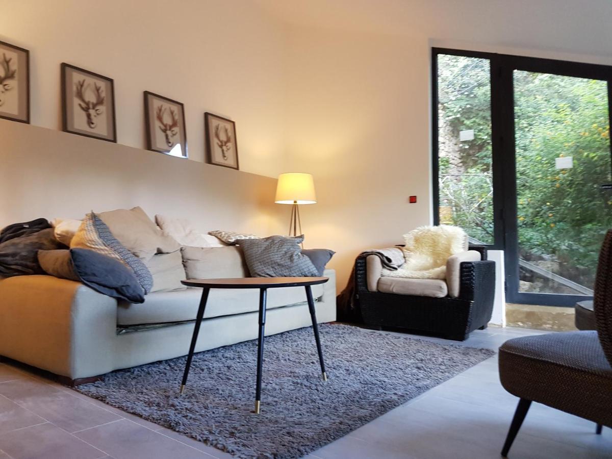 Les Bignones Villa Uzes Exterior photo